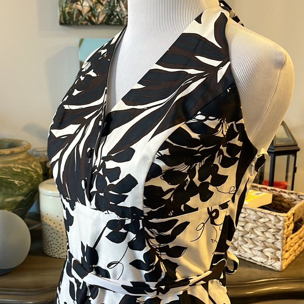 WHITE HOUSE BLACK MARKET BLACK AND BROWN FIT AND FLARE HALTER DRESS SIZE 2 XS - Picture 4 of 12